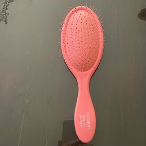 Hair brush